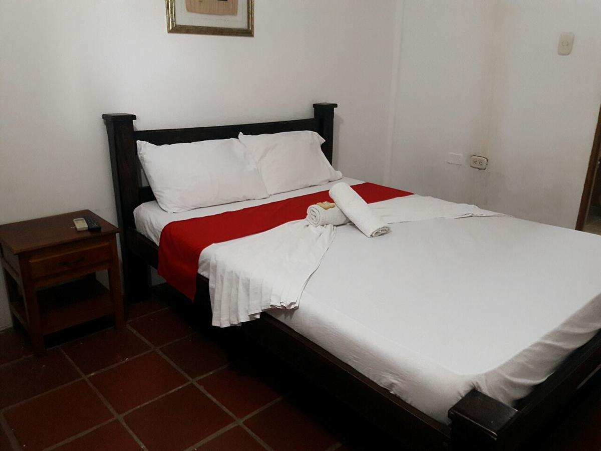 Hotel Santa Cruz De Mompox Mompos Bagian luar foto