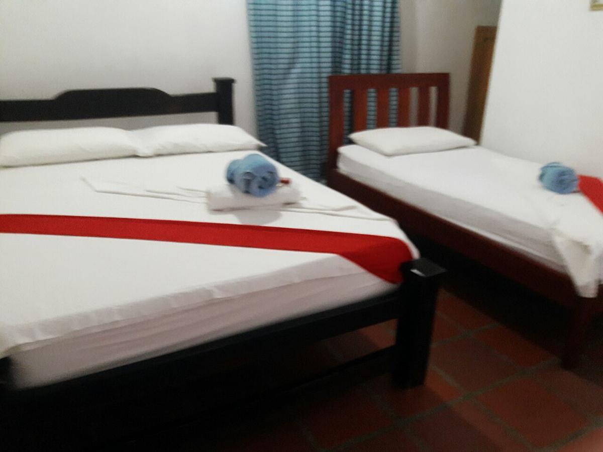 Hotel Santa Cruz De Mompox Mompos Bagian luar foto