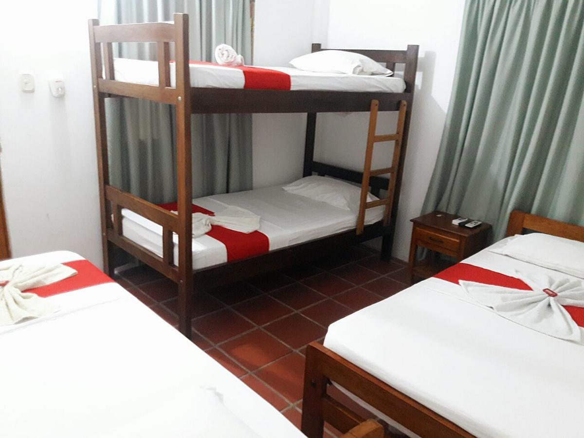 Hotel Santa Cruz De Mompox Mompos Bagian luar foto