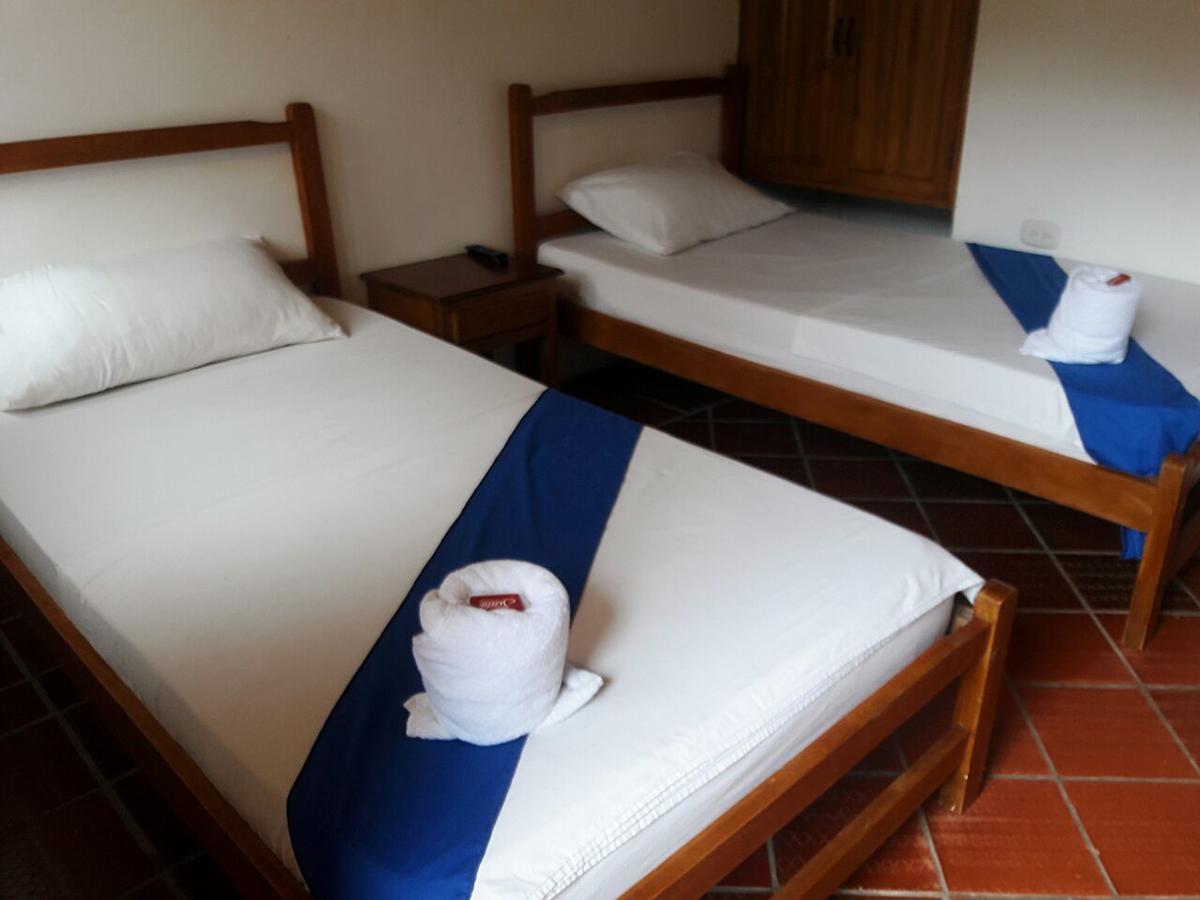 Hotel Santa Cruz De Mompox Mompos Bagian luar foto