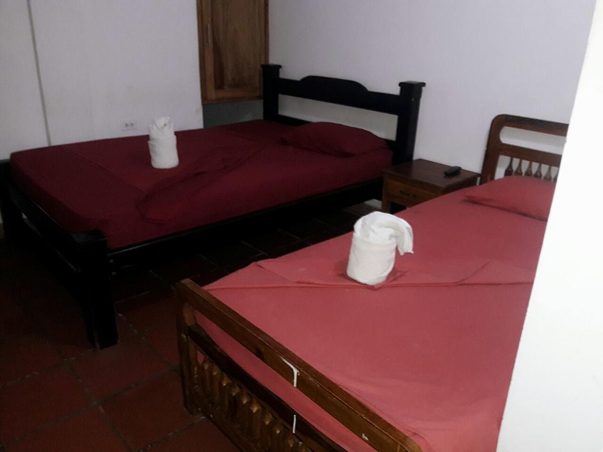 Hotel Santa Cruz De Mompox Mompos Bagian luar foto