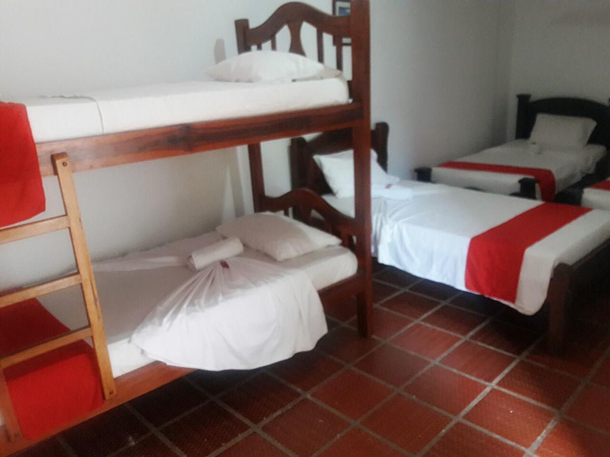 Hotel Santa Cruz De Mompox Mompos Bagian luar foto