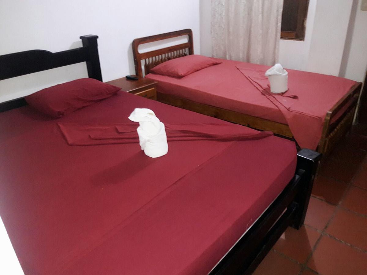 Hotel Santa Cruz De Mompox Mompos Bagian luar foto